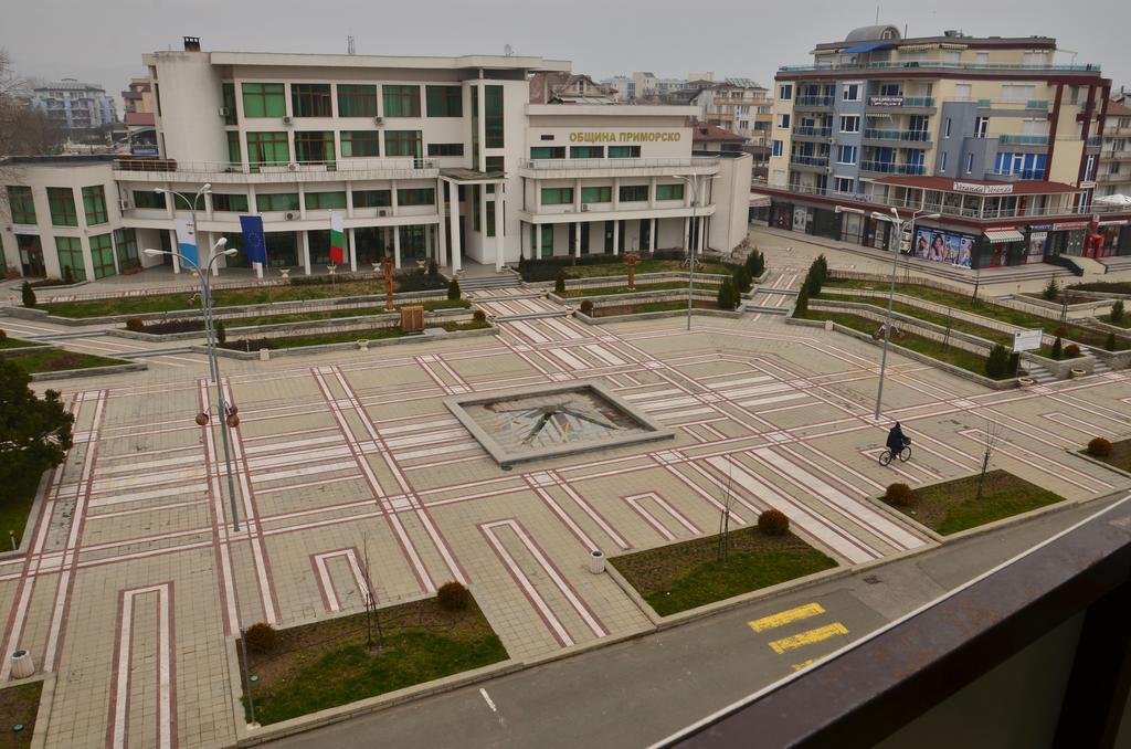 La Piazza Primorsko Rooms & Apartments Exterior foto